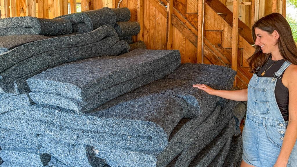 Low-VOC & Itch-Free Insulation: Safe For Families